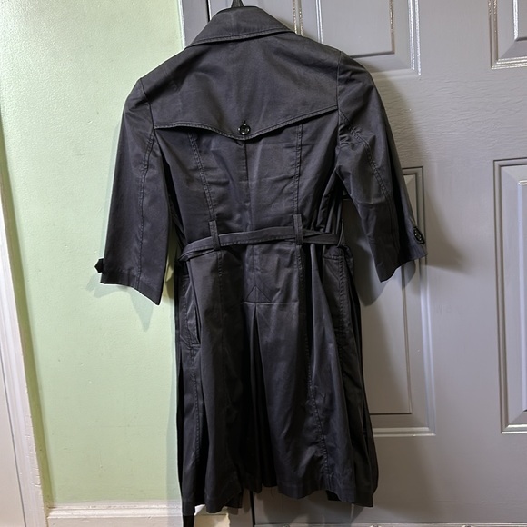 Very nice design black 54% cotton,36%polyester,10% Nylon fall and spring coat. - Picture 4 of 12